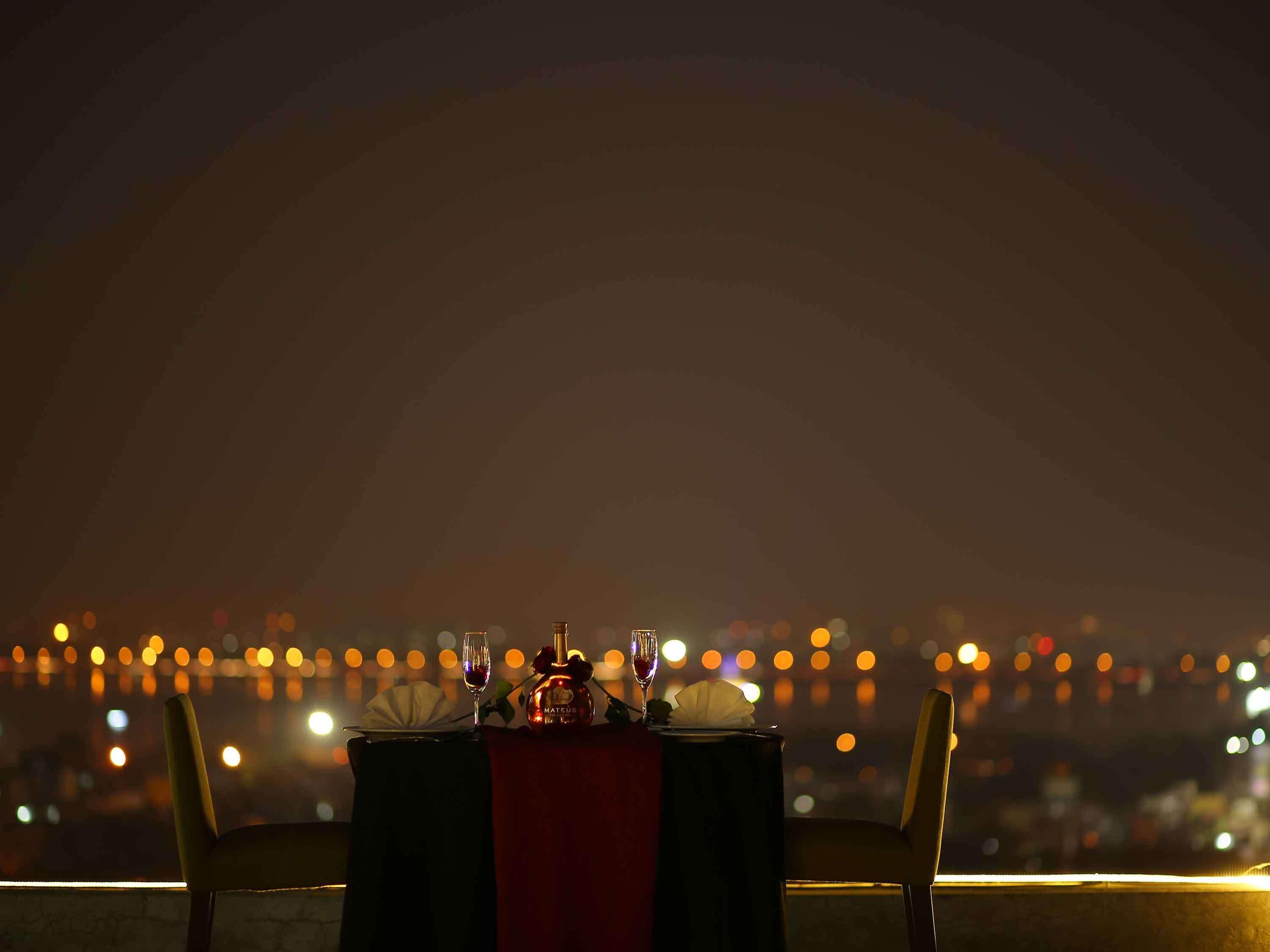 머큐어 하이데라바드 Kcp - 아코르호텔 브랜드 외부 사진 A view of the city from the rooftop of the hotel